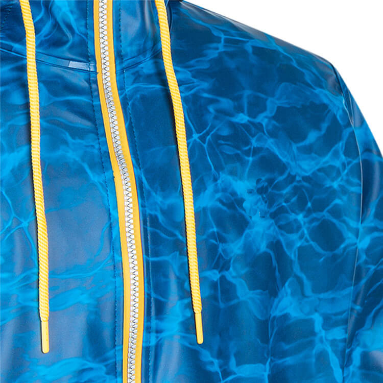 Men's lightweight waterproof jacket